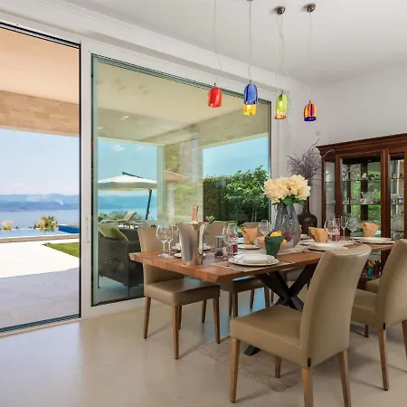 Ferienhaus Alpeza By Interhome *